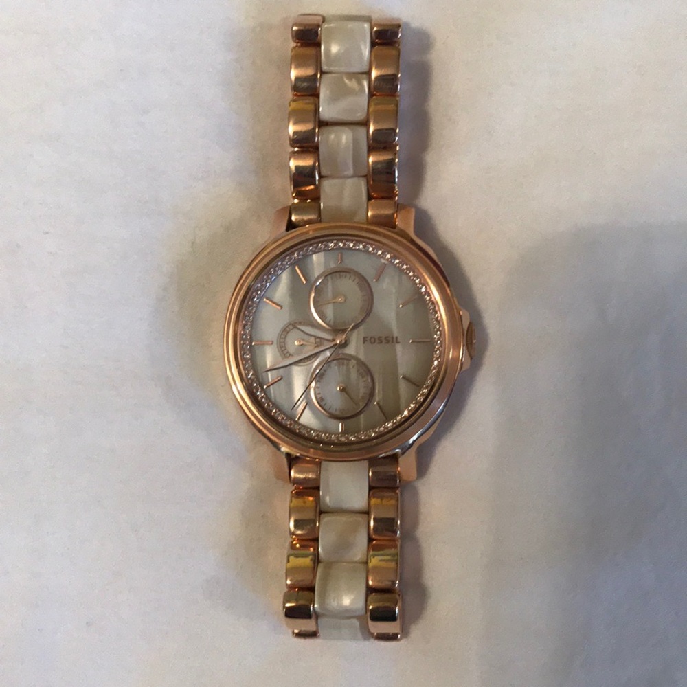 Rose Gold Fossil watch w/ mother of pearl